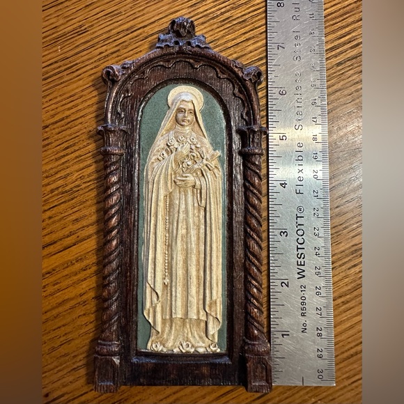 Vintage St Therese Of Lisieux Plaque, Syrocco Wood, Wall Decor - Picture 4 of 7